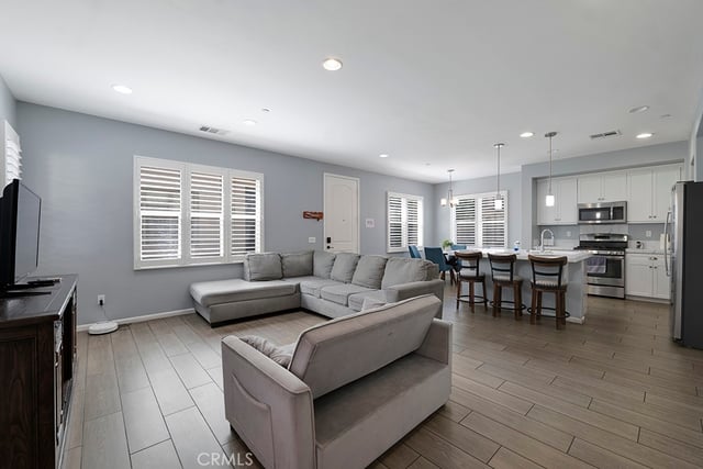 21730 Bene Dr, Saugus, CA 91350 — photo 11 of 62