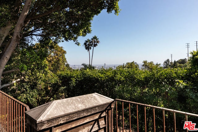 8497 Harold Way, Los Angeles, CA 90069 — photo 44 of 63
