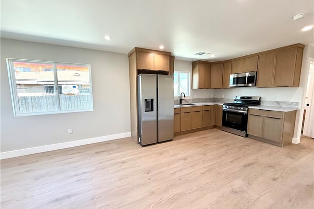 236 E E 99th, Los Angeles, CA 90003 — photo 15 of 33