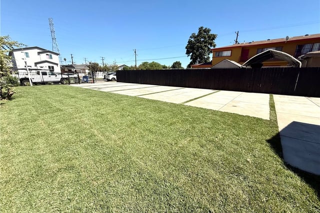 236 E E 99th, Los Angeles, CA 90003 — photo 9 of 33