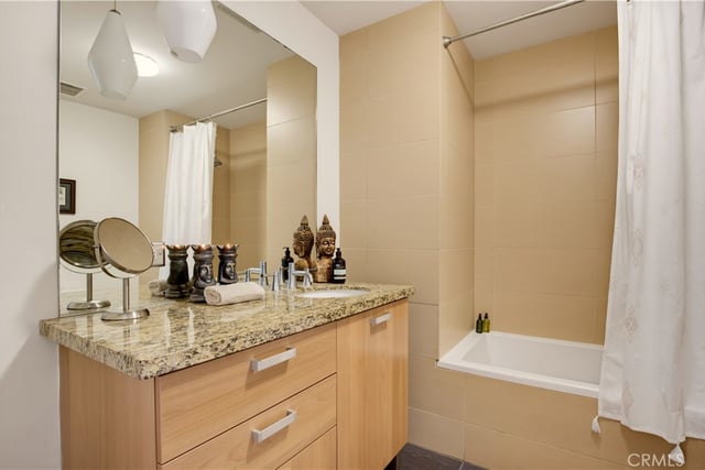 460 S Spring 1008, Los Angeles, CA 90013 — photo 22 of 37