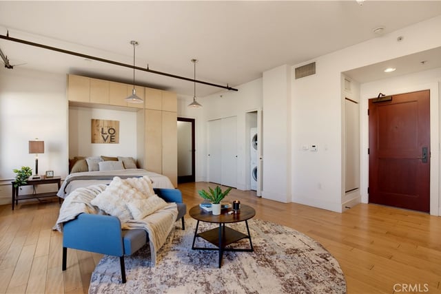 460 S Spring 1008, Los Angeles, CA 90013 — photo 6 of 37