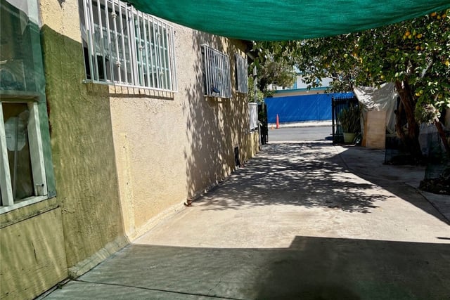 4065 Wadsworth, Los Angeles, CA 90011 — photo 23 of 29