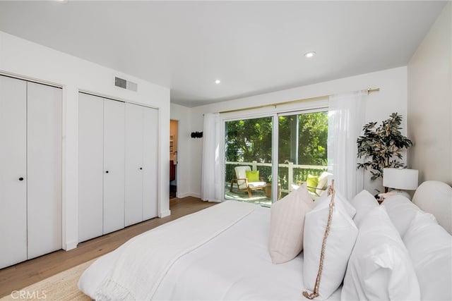 340 N Clybourn Avenue, Burbank, CA 91505 — photo 19 of 35