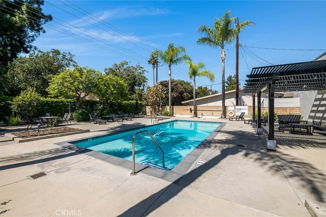 340 N Clybourn Avenue, Burbank, CA 91505 — photo 30 of 35