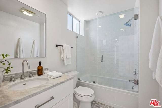 5806 Waring Avenue 7, Los Angeles, CA 90038 — photo 21 of 41