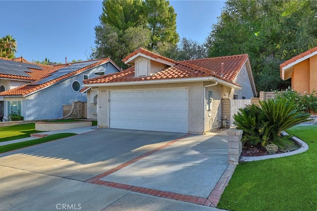 28790 Shadow Valley, Saugus, CA 91390 — photo 3 of 30