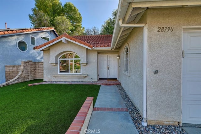 28790 Shadow Valley, Saugus, CA 91390 — photo 4 of 30