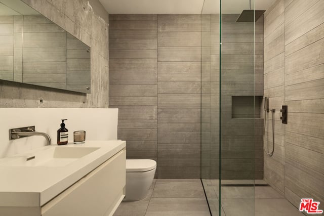 8050 Willow Glen Road, Los Angeles, CA 90046 — photo 19 of 27