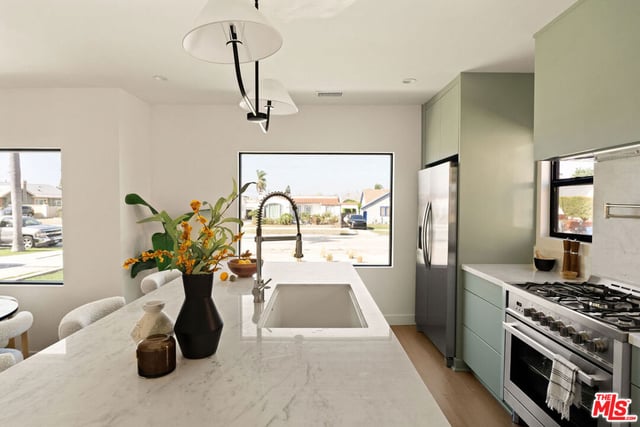 2228 W 76th Street, Inglewood, CA 90305 — photo 15 of 43