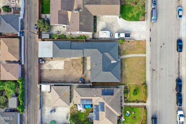 722 W Robert Avenue, Oxnard, CA 93030 — photo 12 of 16