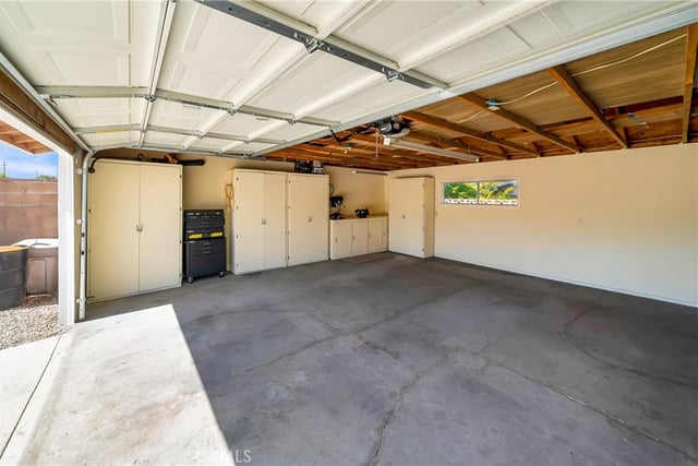 2561 W Avenue K, Lancaster, CA 93536 — photo 58 of 75