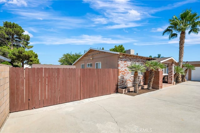 2561 W Avenue K, Lancaster, CA 93536 — photo 68 of 75
