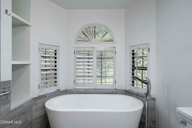 10129 Sarah Street, Toluca Lake, CA 91602 — photo 37 of 64