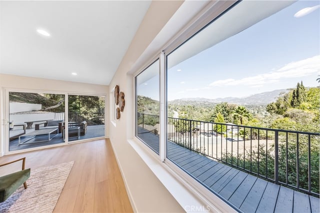 981 Glen Oaks Boulevard, Pasadena, CA 91105 — photo 26 of 34