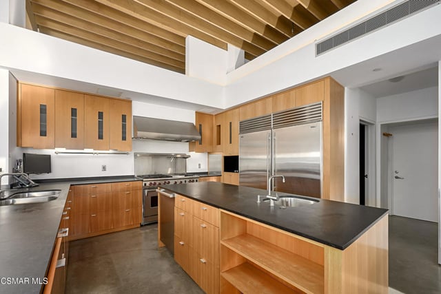 3681 Alomar Drive, Sherman Oaks, CA 91423 — photo 17 of 52