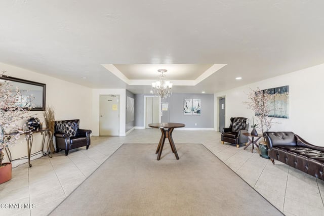 9960 Owensmouth Avenue 7, Chatsworth, CA 91311 — photo 3 of 33