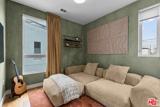 11724 Culver Boulevard 10, Los Angeles, CA 90066 — photo 38 of 51