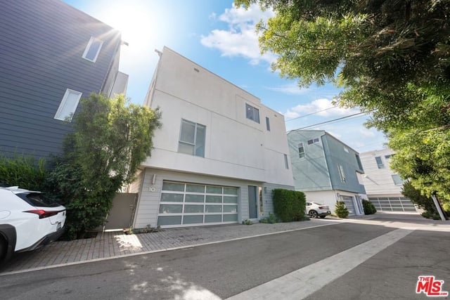 11724 Culver Boulevard 10, Los Angeles, CA 90066 — photo 45 of 51