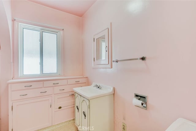 735 E Verdugo Avenue, Burbank, CA 91501 — photo 20 of 41