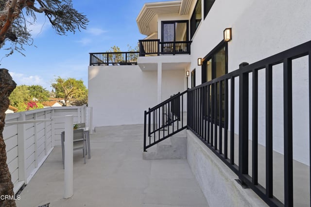 2001 Kenilworth Ave, Los Angeles, CA 90039 — photo 54 of 59
