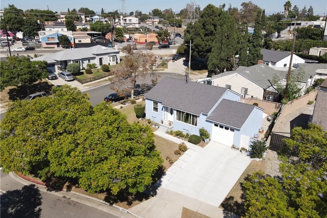 12902 S Berendo, Gardena, CA 90247 — photo 4 of 27