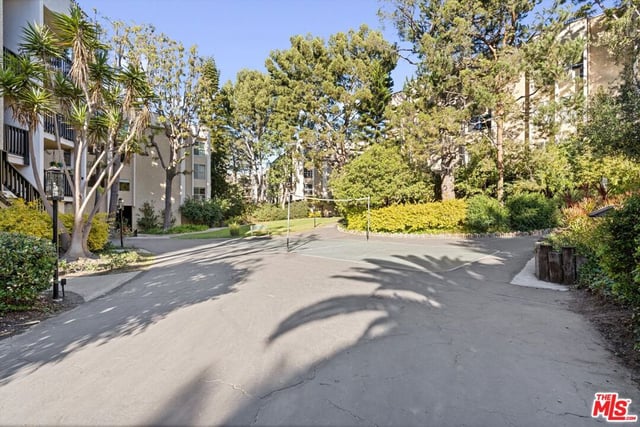 8207 Raintree Circle, Culver City, CA 90230 — photo 17 of 27