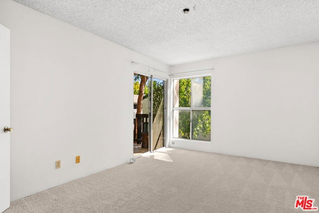 8207 Raintree Circle, Culver City, CA 90230 — photo 9 of 27