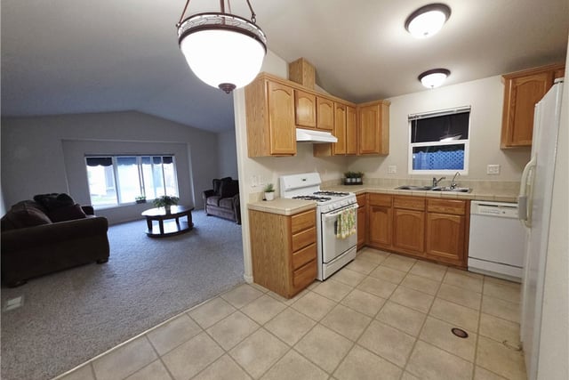 2550 Pacific Coast Highway #162, Torrance, CA 90505 — photo 11 of 18
