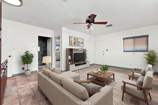 7227 Whitaker Avenue, Lake Balboa, CA 91406 — photo 40 of 58
