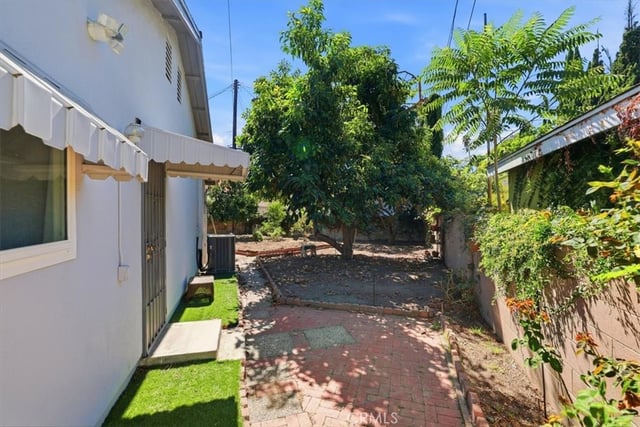 7227 Whitaker Avenue, Lake Balboa, CA 91406 — photo 55 of 58