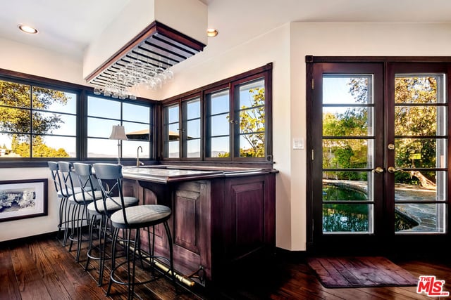 15337 Stonewood Terrace, Sherman Oaks, CA 91403 — photo 15 of 36