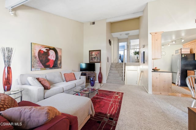 1402 Ramona Drive, Newbury Park, CA 91320 — photo 4 of 21