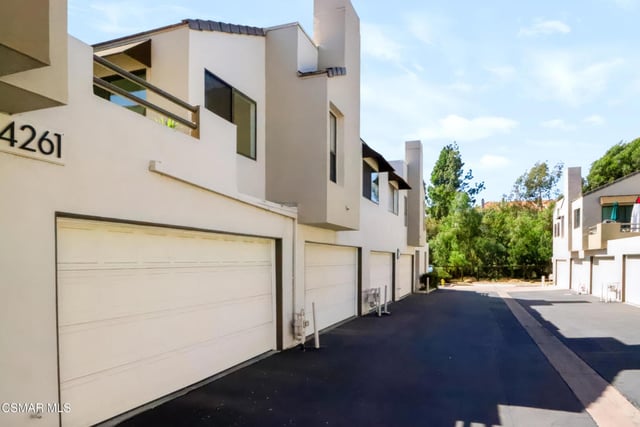 4261 Las Virgenes Road 2, Calabasas, CA 91302 — photo 17 of 22