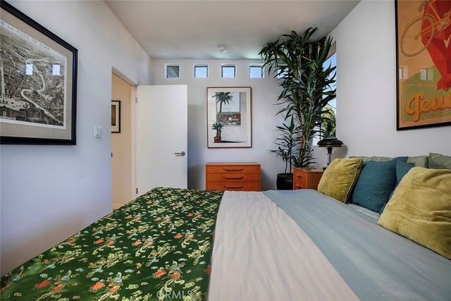 406 Brooks Avenue, Venice, CA 90291 — photo 11 of 27