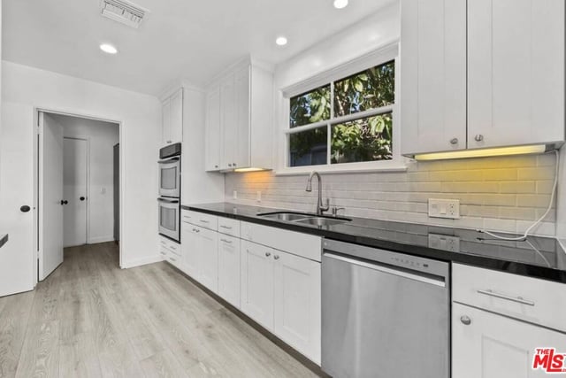 6114 Buffalo Avenue, Van Nuys, CA 91401 — photo 7 of 22