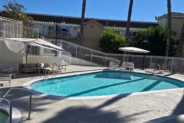 4760 Templeton 3204, Los Angeles, CA 90032 — photo 2 of 15