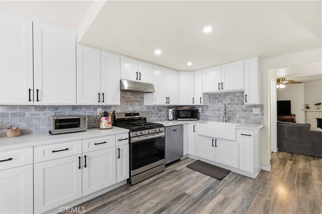 15612 Hillview, Granada Hills, CA 91344 — photo 10 of 41