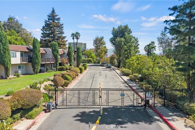 15612 Hillview, Granada Hills, CA 91344 — photo 40 of 41