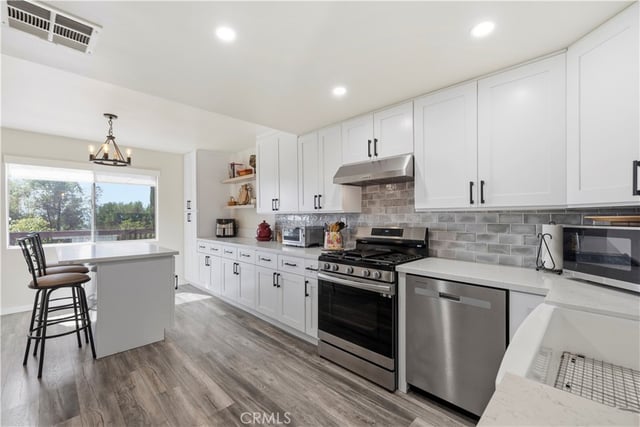 15612 Hillview, Granada Hills, CA 91344 — photo 7 of 41