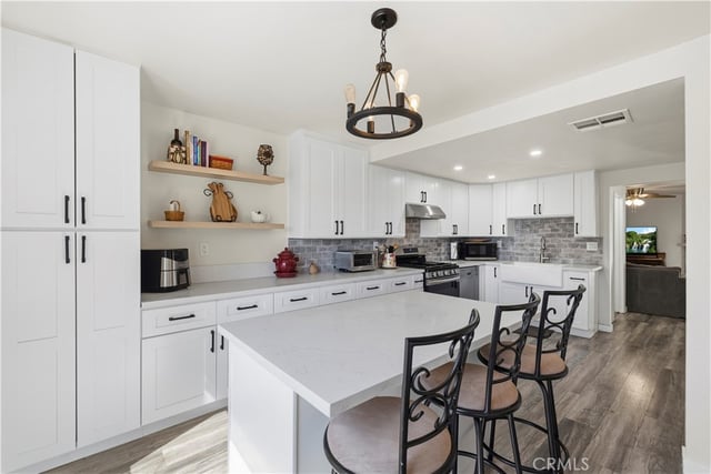 15612 Hillview, Granada Hills, CA 91344 — photo 9 of 41