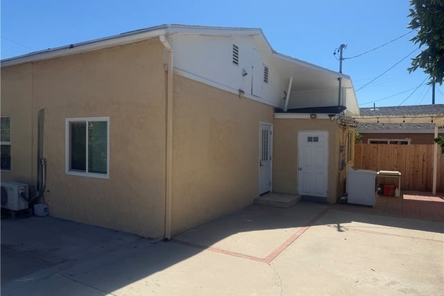 101 S Lotus, Pasadena, CA 91107 — photo 12 of 13