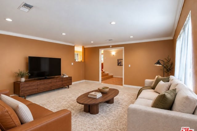 5720 El Rincon Way, Culver City, CA 90230 — photo 13 of 38