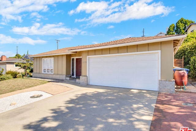 5720 El Rincon Way, Culver City, CA 90230 — photo 4 of 38