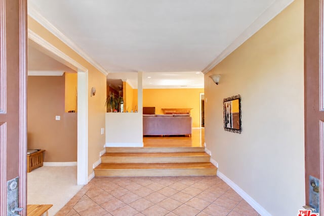 5720 El Rincon Way, Culver City, CA 90230 — photo 6 of 38