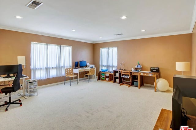 5720 El Rincon Way, Culver City, CA 90230 — photo 8 of 38