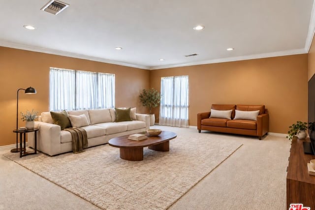 5720 El Rincon Way, Culver City, CA 90230 — photo 9 of 38