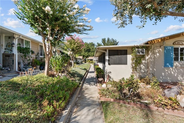 26751 Whispering Leaves B, Newhall, CA 91321 — photo 33 of 49
