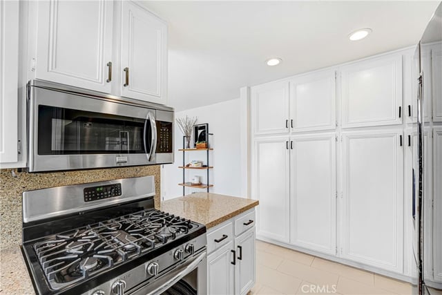 11621 Tampa Avenue 194, Porter Ranch, CA 91326 — photo 7 of 25