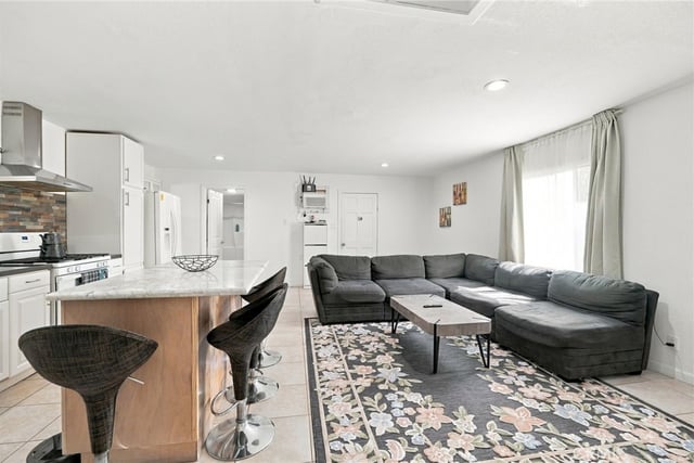 7339 Alabama Avenue, Canoga Park, CA 91303 — photo 27 of 43